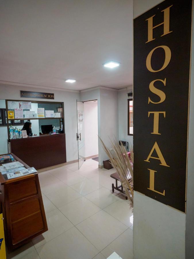 Los Faroles Hostal Potosí Exteriör bild