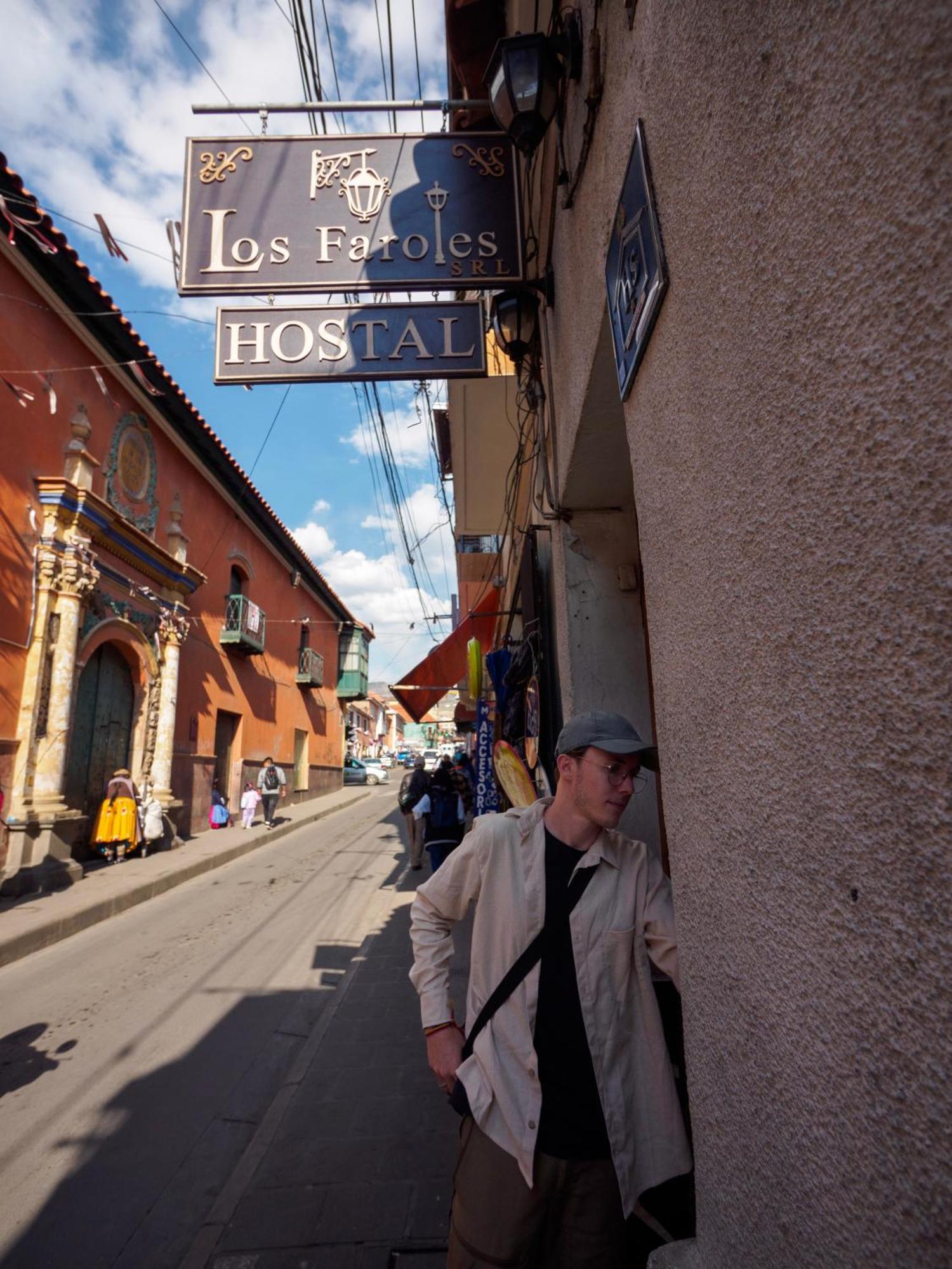 Los Faroles Hostal Potosí Exteriör bild